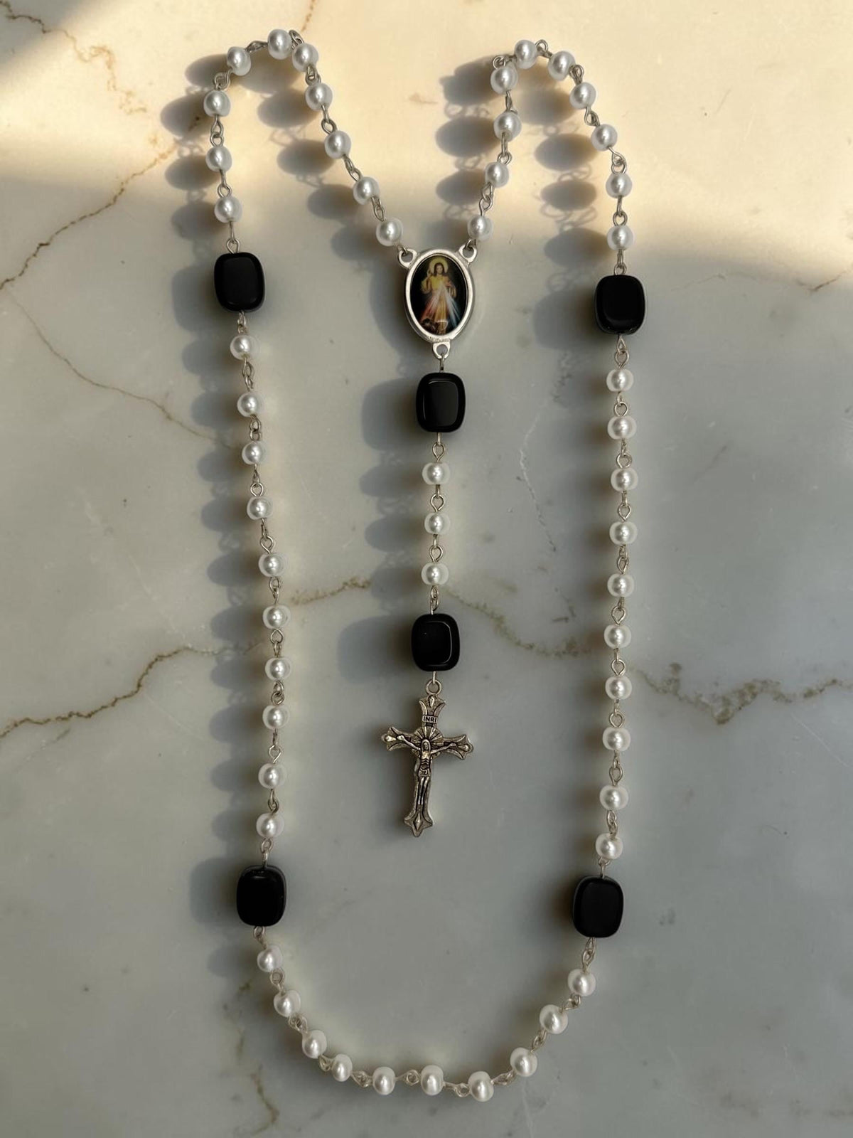 Divine Mercy pearl rosary alternate view