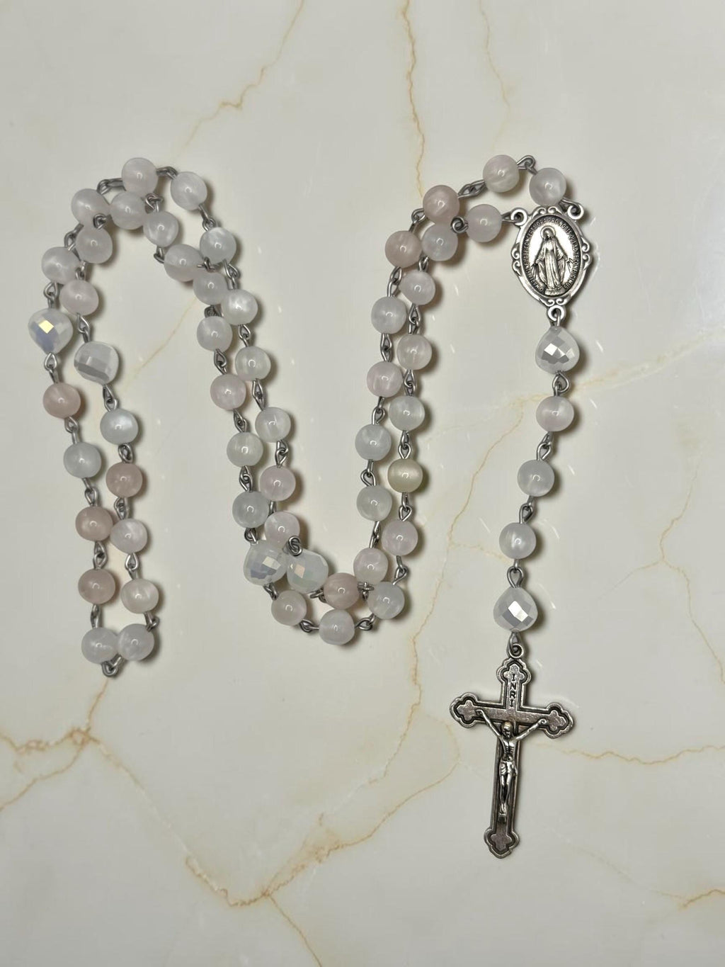 Sunlight color-changing Rosary outdoor view