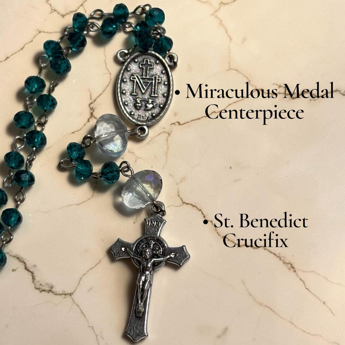 Emerald Green Crystal Rosary detail view