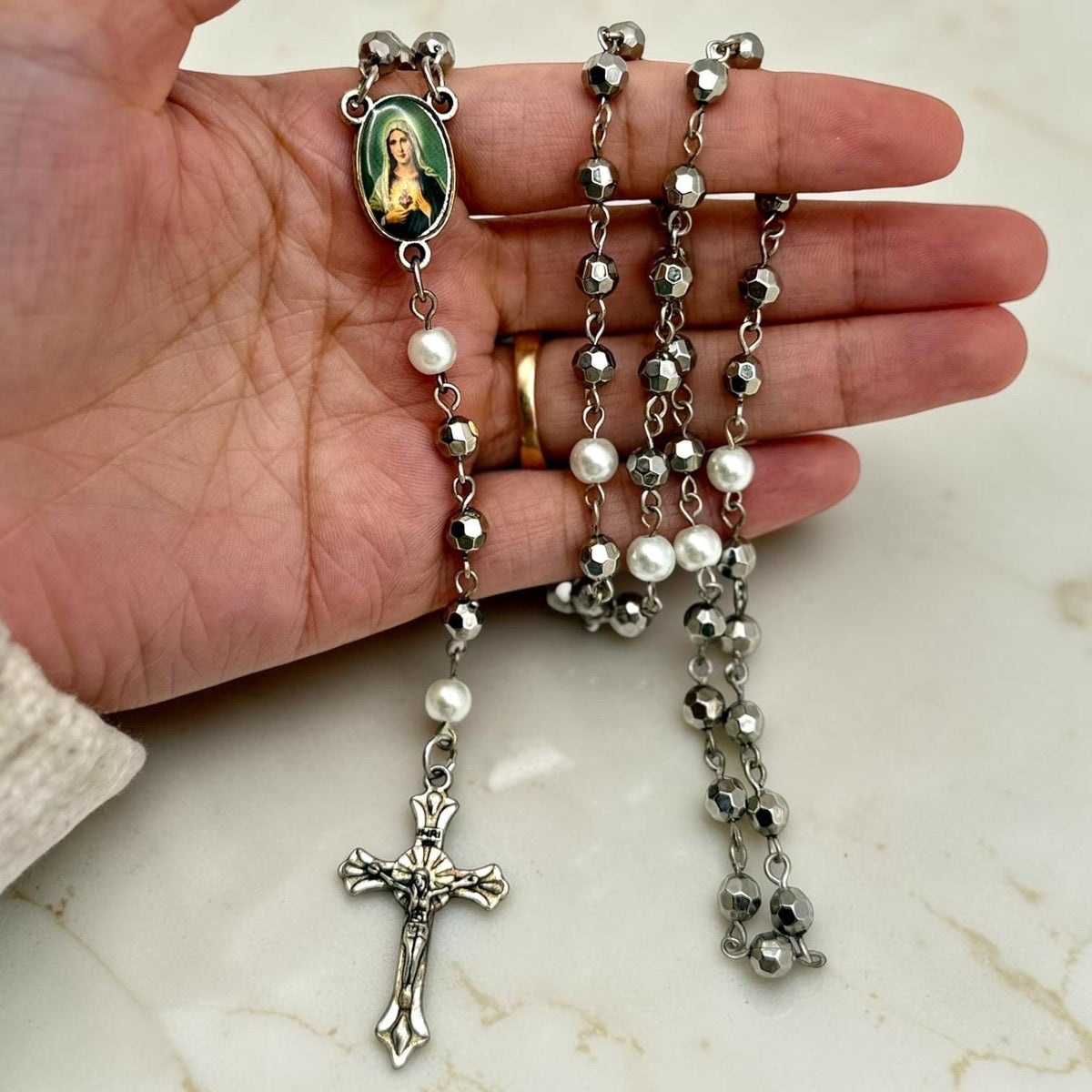 Silver Metallic Immaculate Heart Rosary detail view
